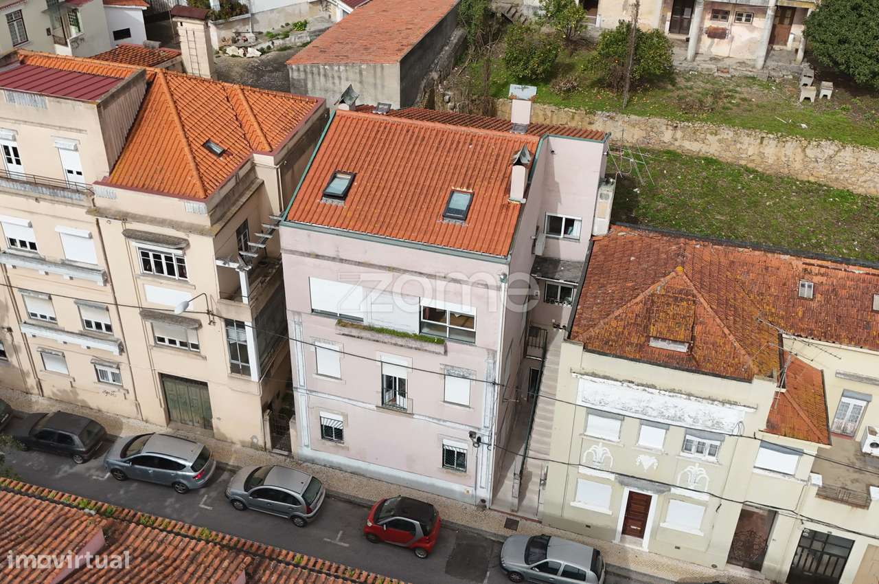 Prédio composto por dois apartamentos | Guerra Junqueiro | Coimbra-54