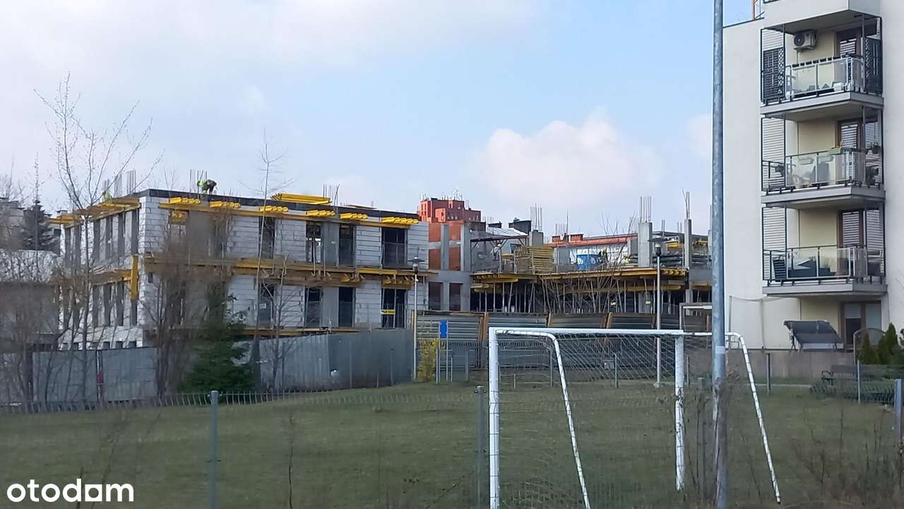 Centrum Piaseczna  4 pokoje. dwa balkony-5