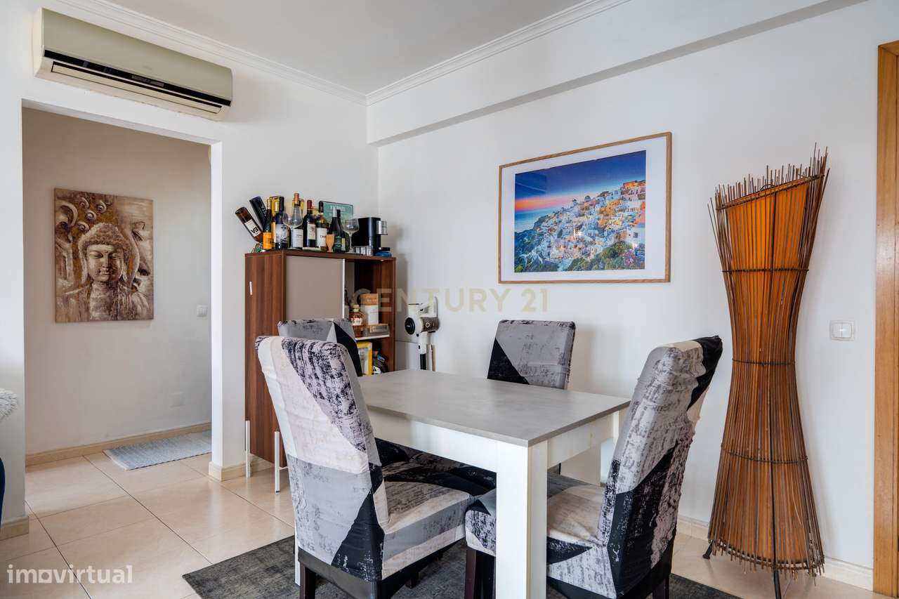 T2 com 99m², varanda generosa e 2 lugares de garagem em Silves - Grande imagem: 5/30