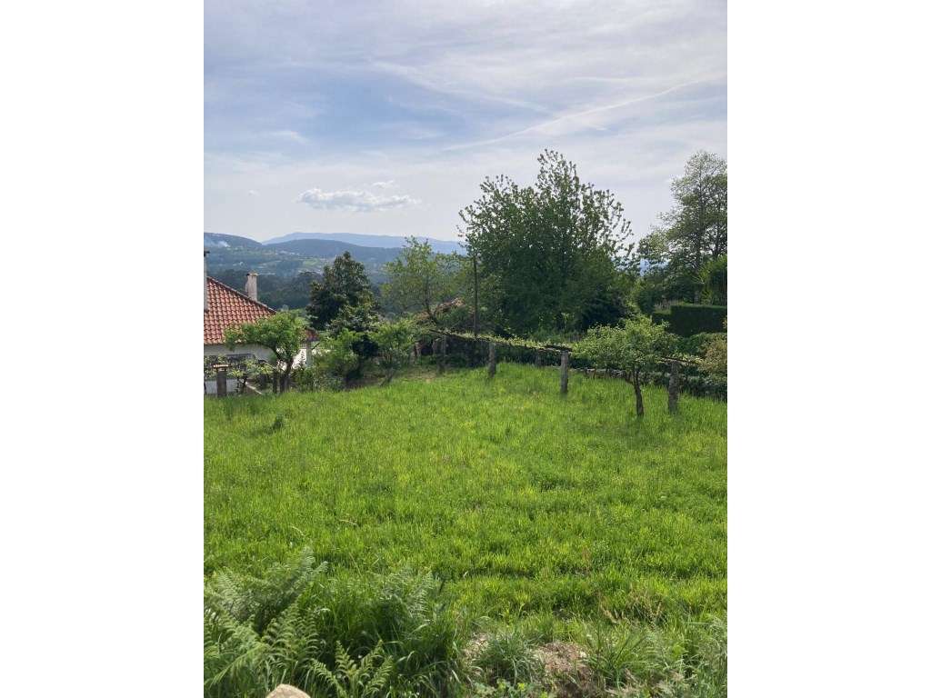 Terreno com PIP e 4.040 m² | Formariz, Paredes de Coura-5