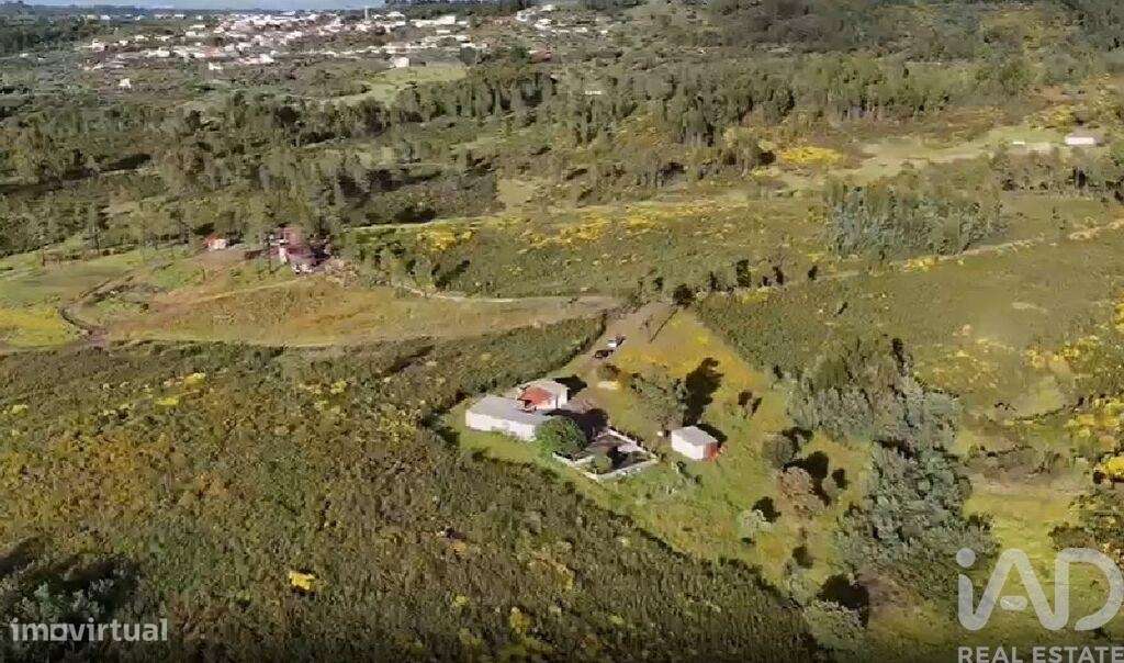 Casa / Villa T2 em Salgueiro do Campo de 133,00 m2 - Grande imagem: 2/30