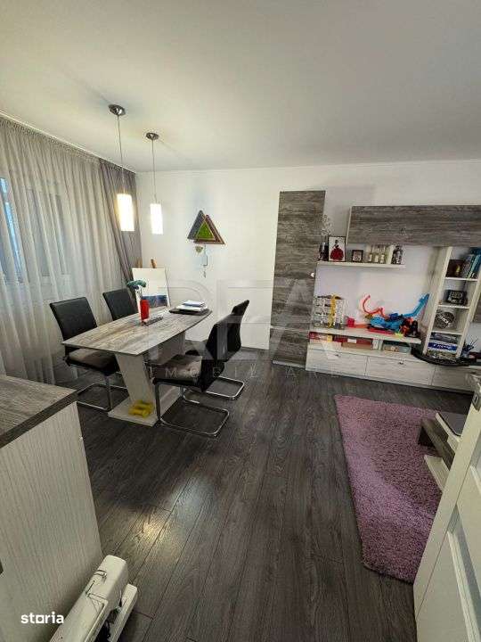 2 camere, decomandat, et 5/10, centrala-Str Moinesti - Imagine principală: 1/11