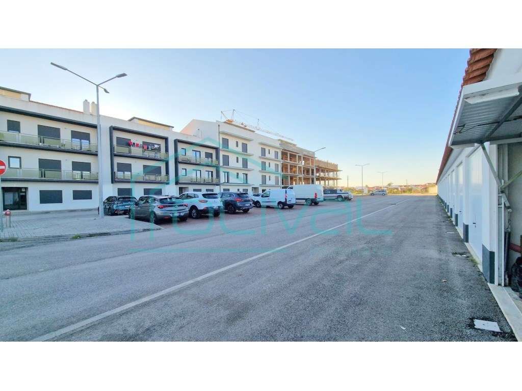 T3 Semi-Novo com Varandas, Box e Excelentes Acabamentos | Urbanizaç...-32