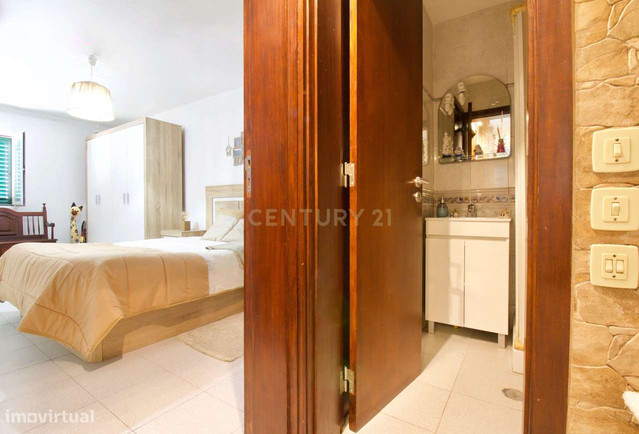 Moradia T3 em Évora-27