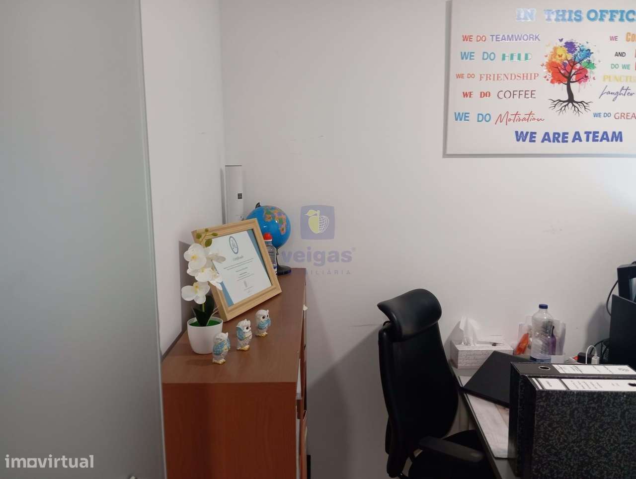 Venha conhecer este fantástico prédio composto por 9 escritórios - Grande imagem: 5/10