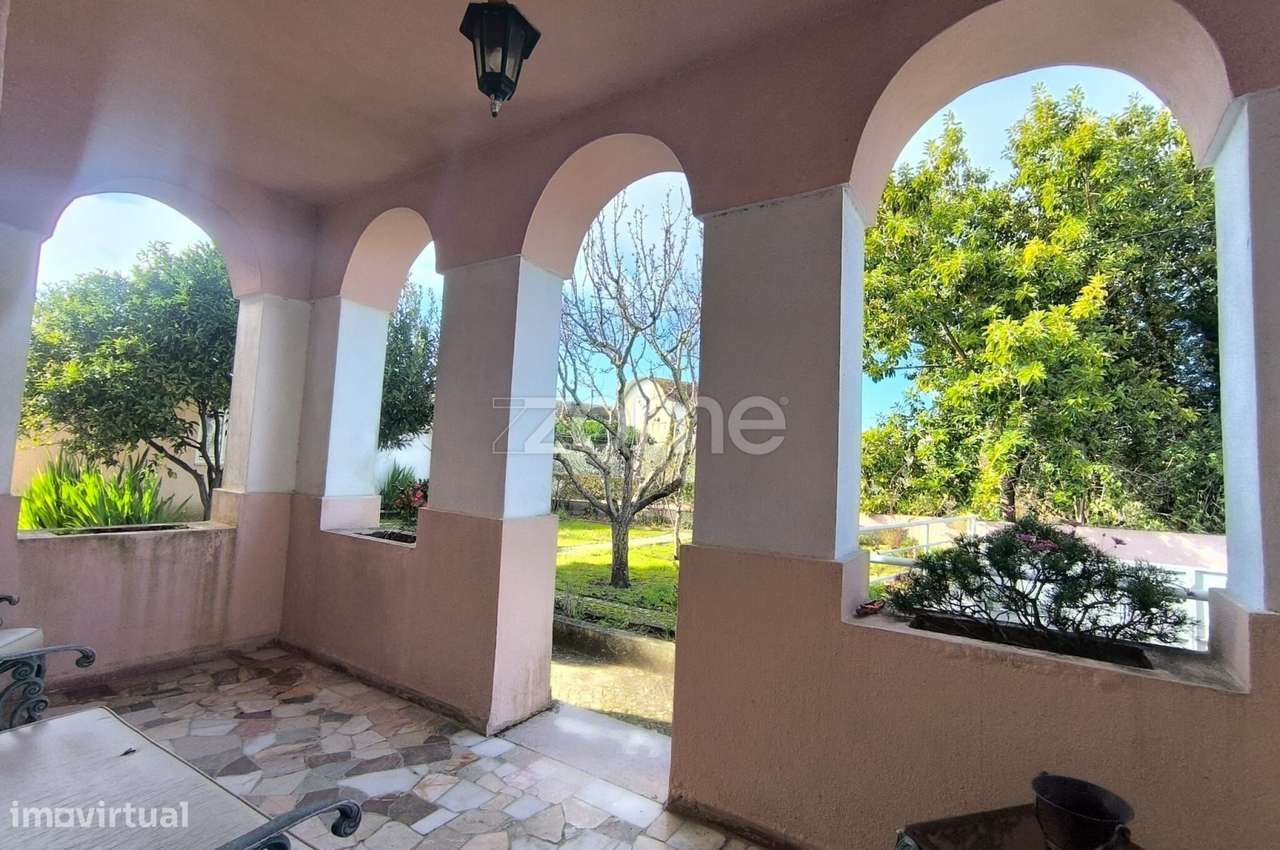 Moradia T4 unifamiliar Carnide-7