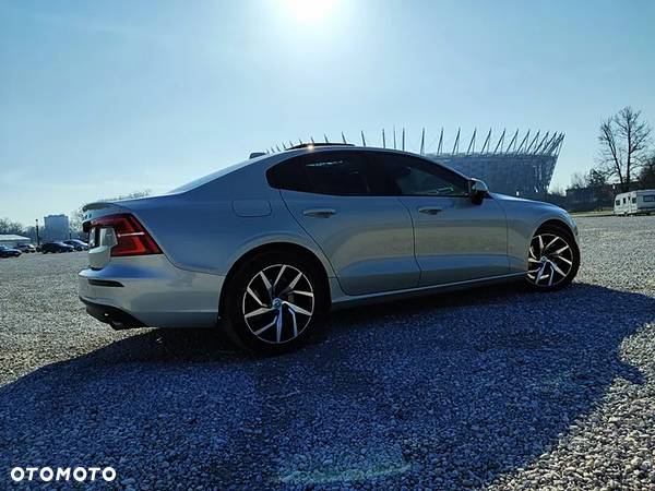 Volvo S60 T5 Momentum Pro - 13