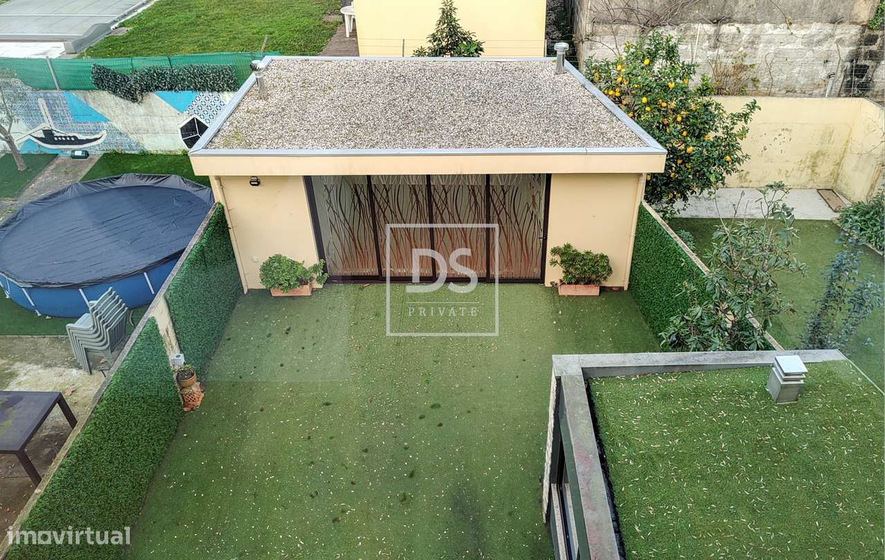 Moradia T5+1  | Campo Alegre | Frente ao Jardim Botânico(Exclusiva)-4