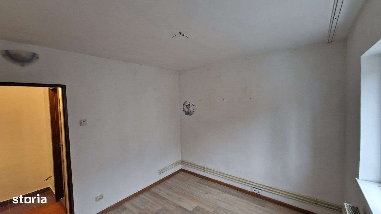 Apartament cu 3 camere decomandate,zona Manastur - Imagine principală: 5/9