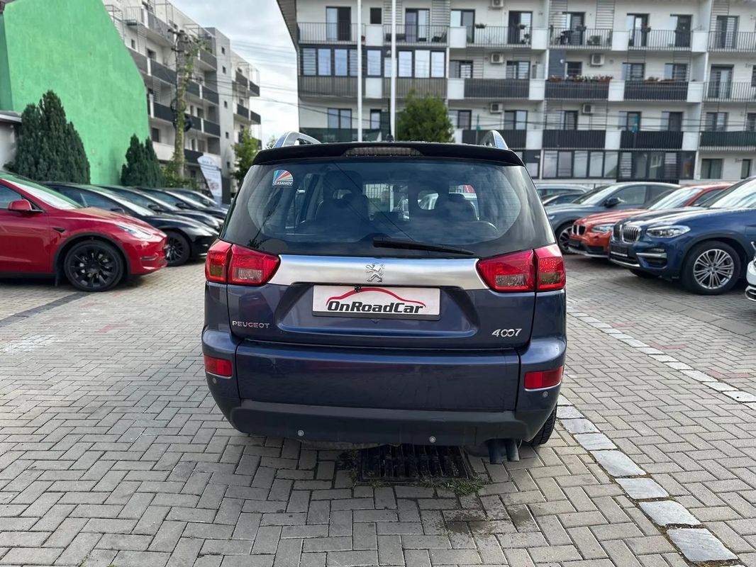 Peugeot 4007 HDI FAP 7-Sitzer Active - 16