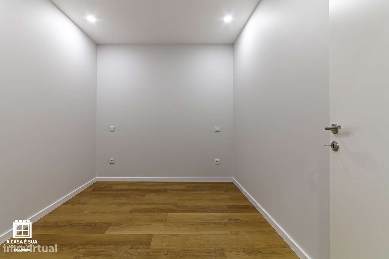 Apartamento duplex T2+2 remodelado em Cortegaça - Grande imagem: 4/33