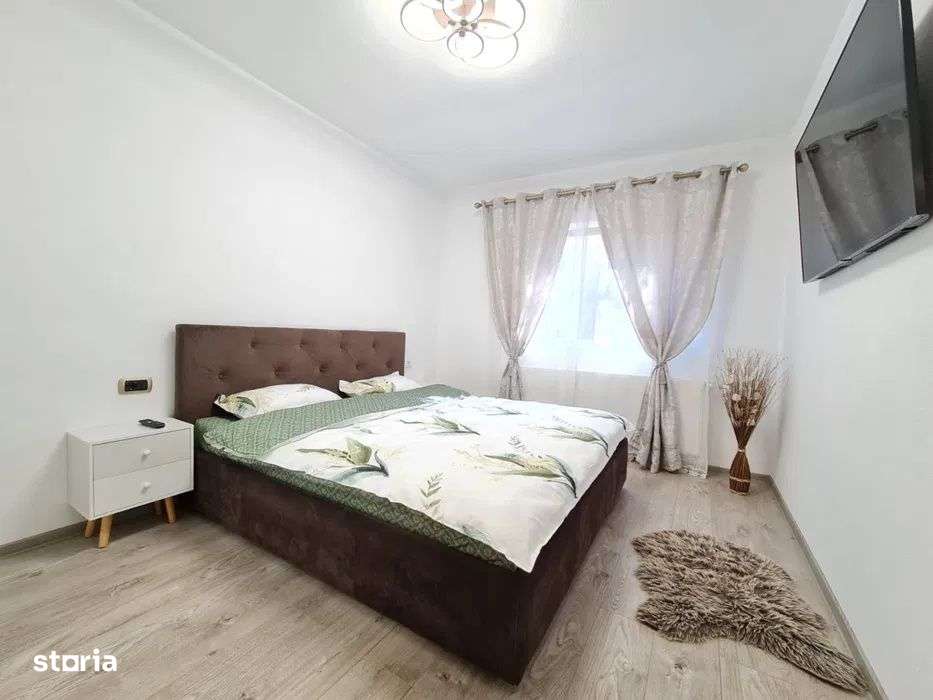 Casa cu doua apartamente Craiter - Imagine principală: 5/8