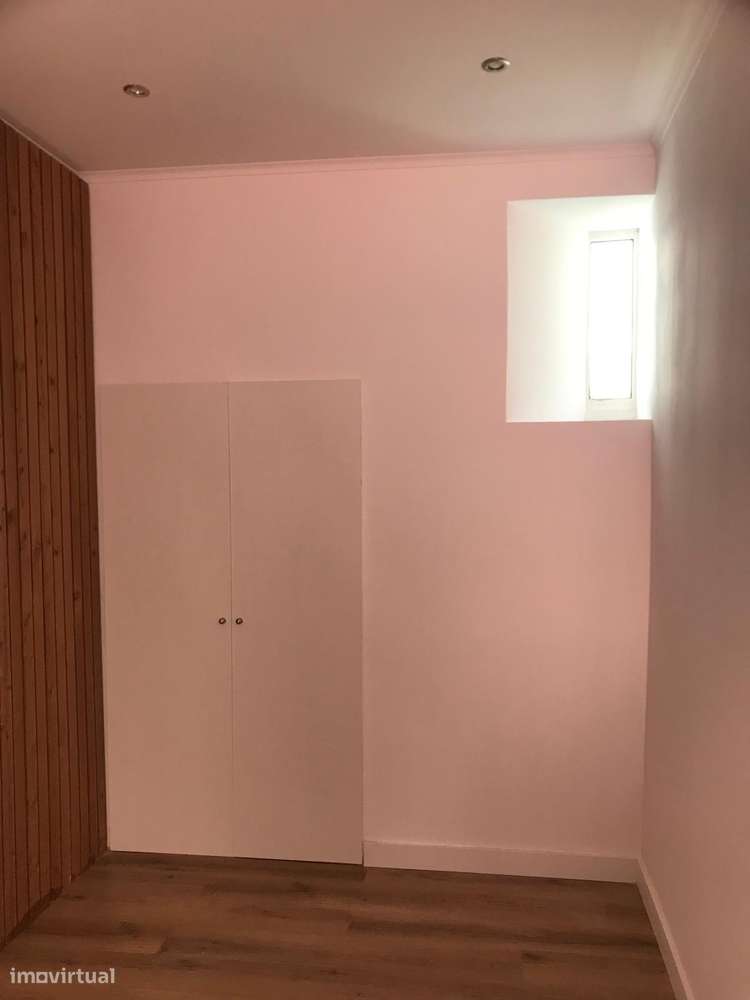 Apartamento T0 junto ao Jardim da Estrela, Lisboa - Grande imagem: 4/4