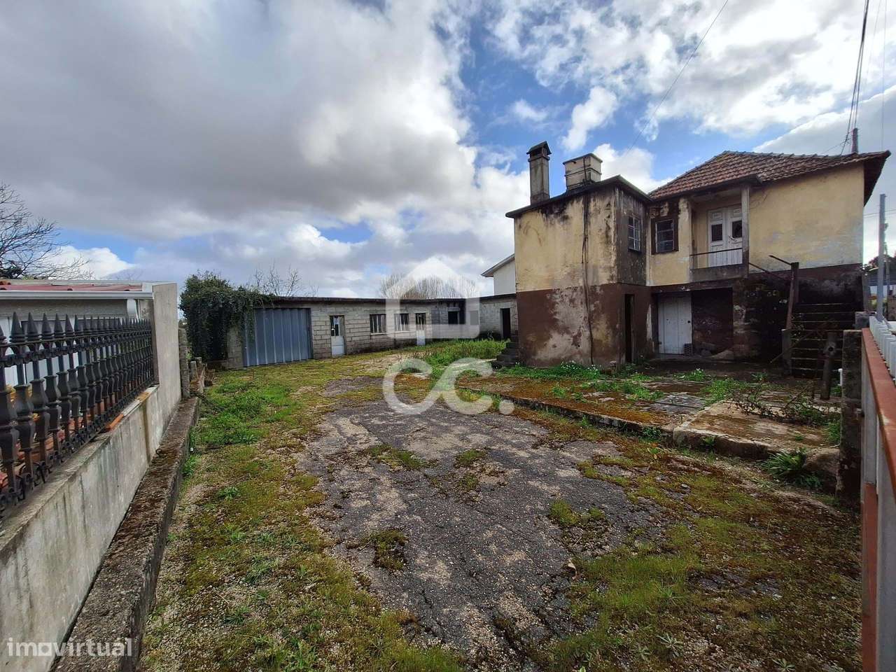 Casa Para Restauro, Freamunde, Paços de Ferreira - Grande imagem: 4/23