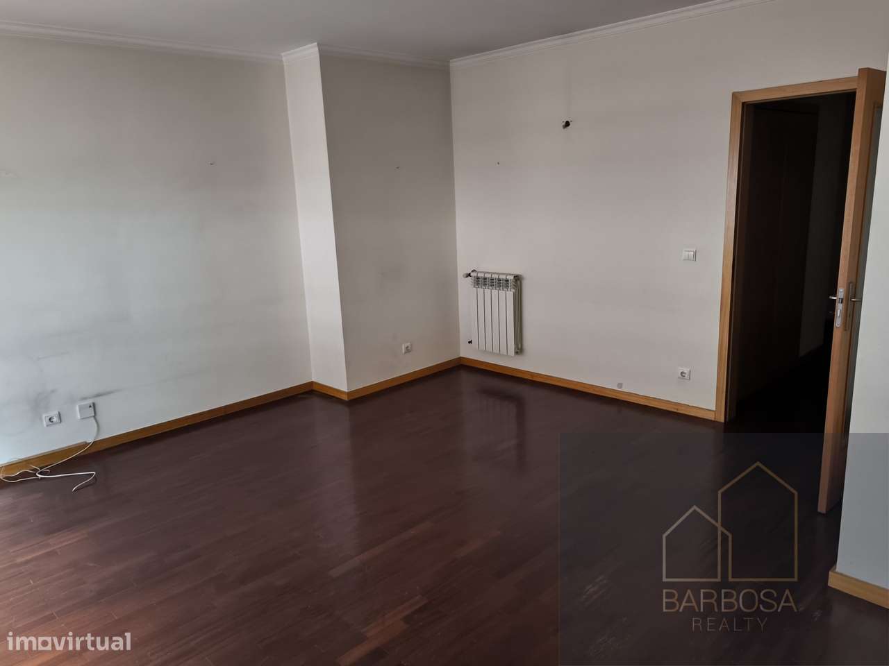 T3 (3 WC, 1 suite) com varanda, garagem e arrumos! Costa Cabral, Porto - Grande imagem: 3/23