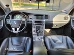 Volvo S60 D5 AWD - 8