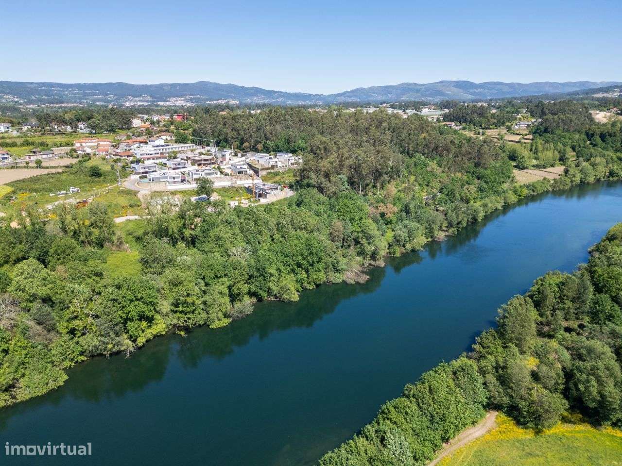 Villa V3+1 à Beira-Rio - Condomínio Fechado - Lago - Grande imagem: 4/56