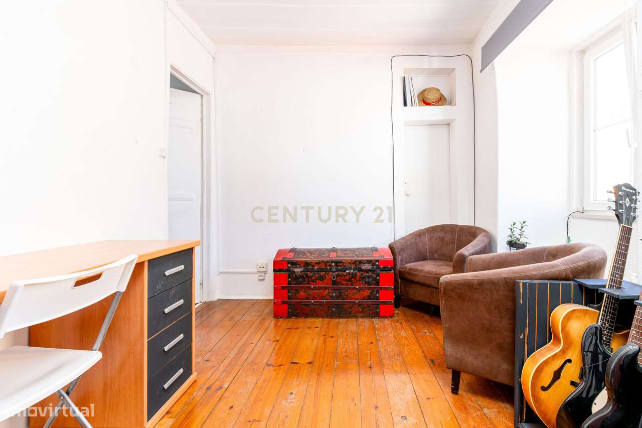 Apartamento T3 em Alfama – Autenticidade, História e Charme Lisboeta-2