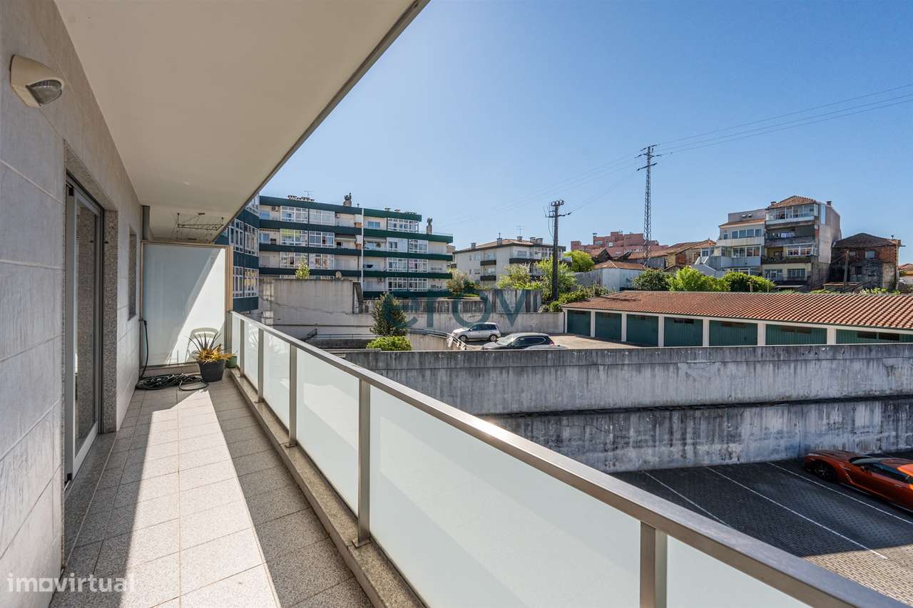 Apartamento T3 C/ 2 Suites em Gondomar-18