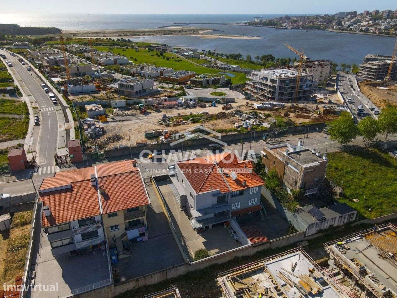Moradia T3 COMO NOVA de LUXO Canidelo à Marina da Afurada - Grande imagem: 4/30