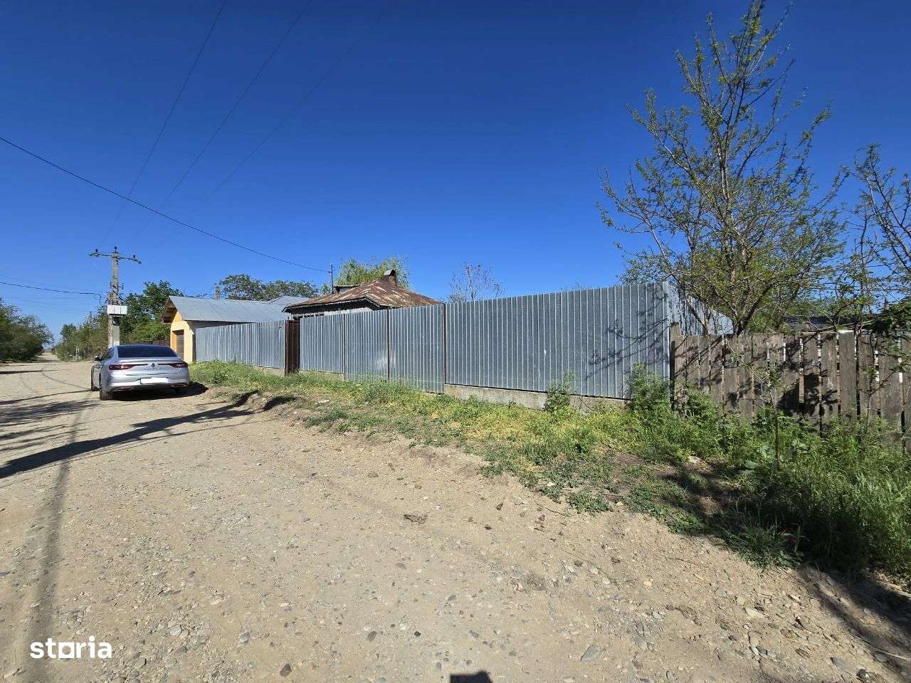 Teren cu casa Batranesca Oras Insuratei - Imagine principală: 4/8