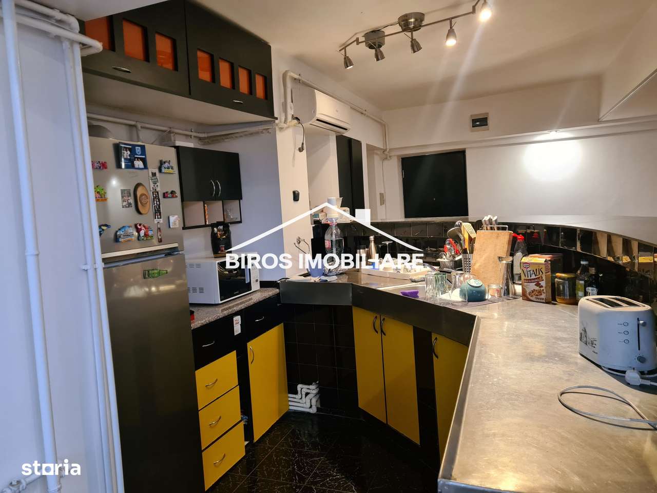 3 camere 93 mp 2/7 Calea Bucuresti - Vodafone-3