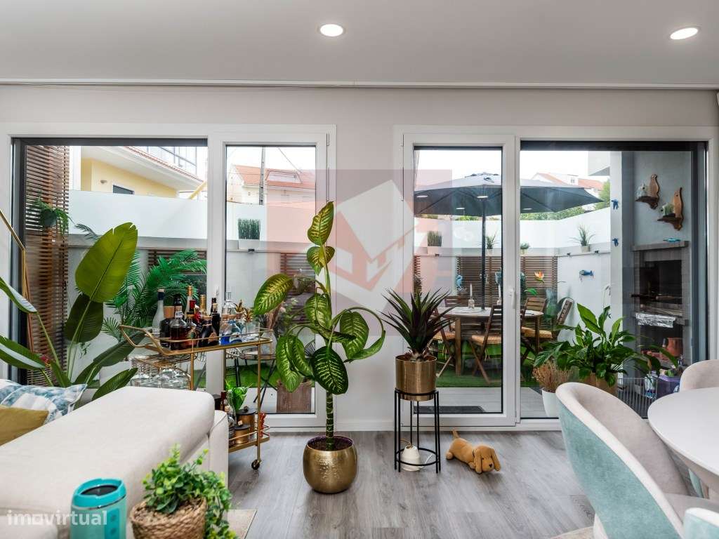 Apartamento T2 mobilado em Casal de Cambra-17