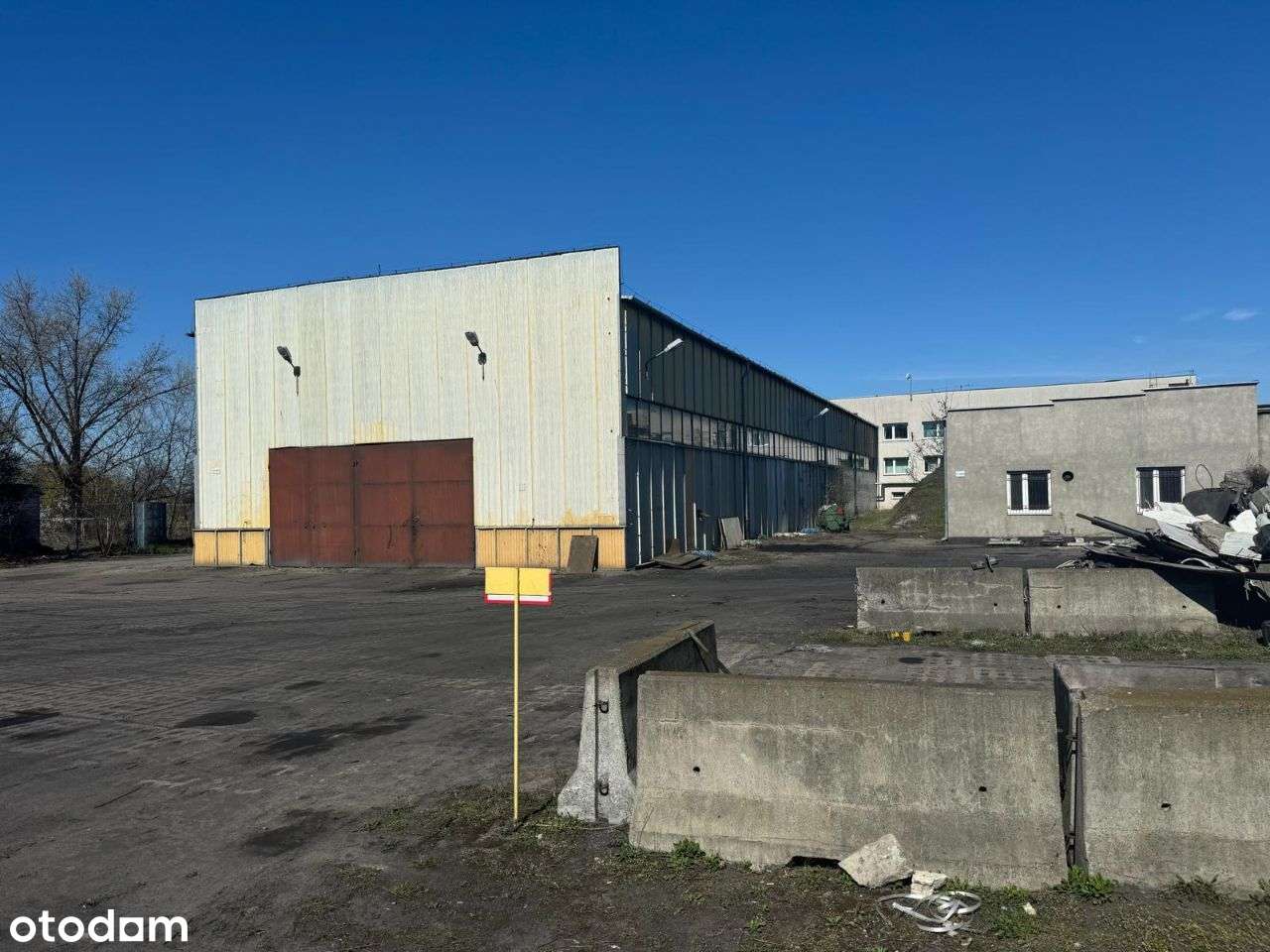 Hala magazynowa 800m2 z suwnicą + teren przed halą - Pełny obrazek: 2/4