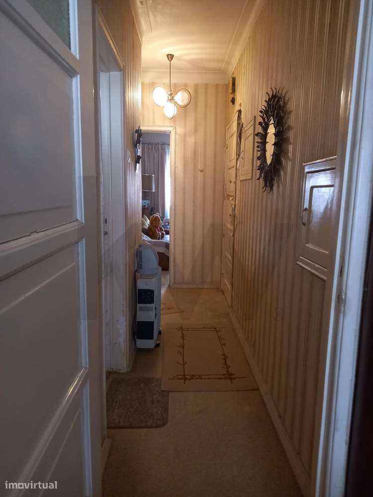 APARTAMENTO T2 - CENTRO QUELUZ-11