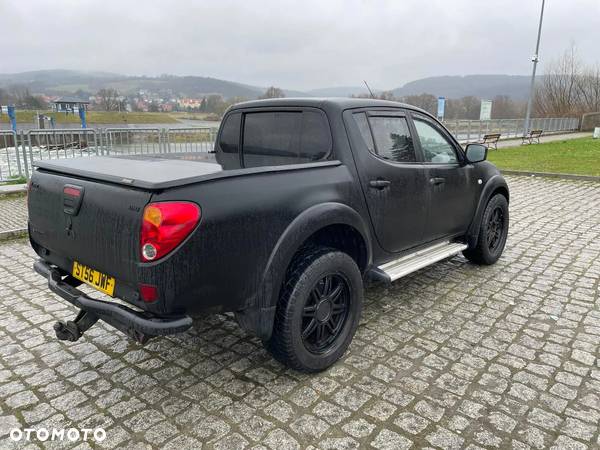 Mitsubishi L200 2.5 DID DAKAR EDITION - 7