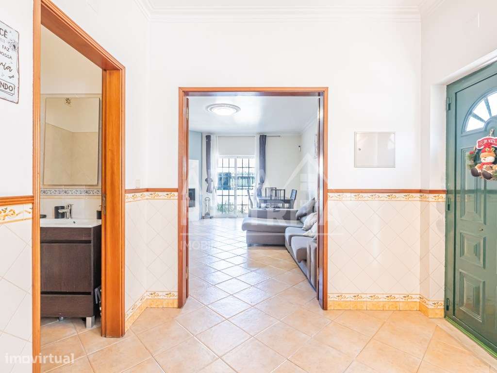 Moradia Geminada T3 com Garagem, Excelentes Áreas e Localização Pri...-48