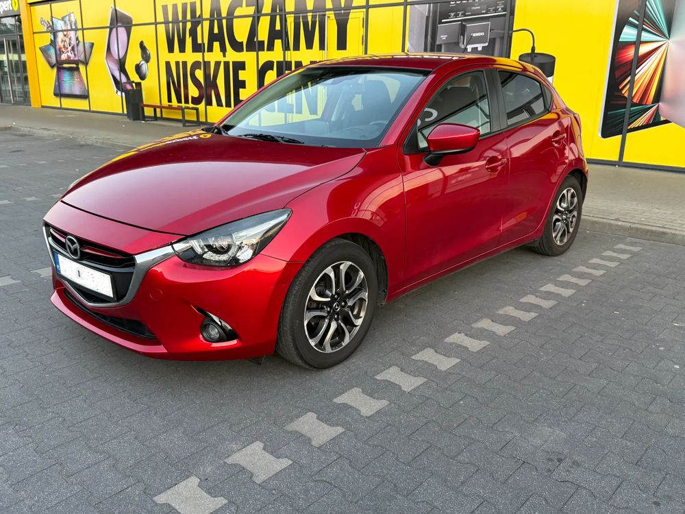 Mazda 2 III (2015-2023) 1.5 Skypassion i-ELoop 2015