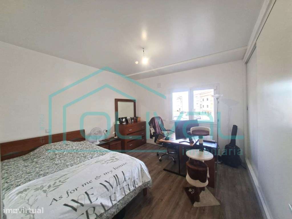 Apartamento T3 com Excelente Áreas-25