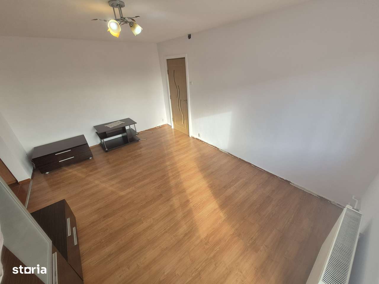 2 Cam-Lipovei-3 Min Iulius Town-55MP-Balcon-Mobilat-Utilat-82.000 Euro-3