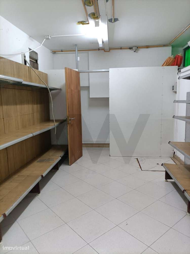 VENDA | ESPAÇO COMERCIAL COM ARRECADAÇÃO – CENTRO DE ALVERCA-32