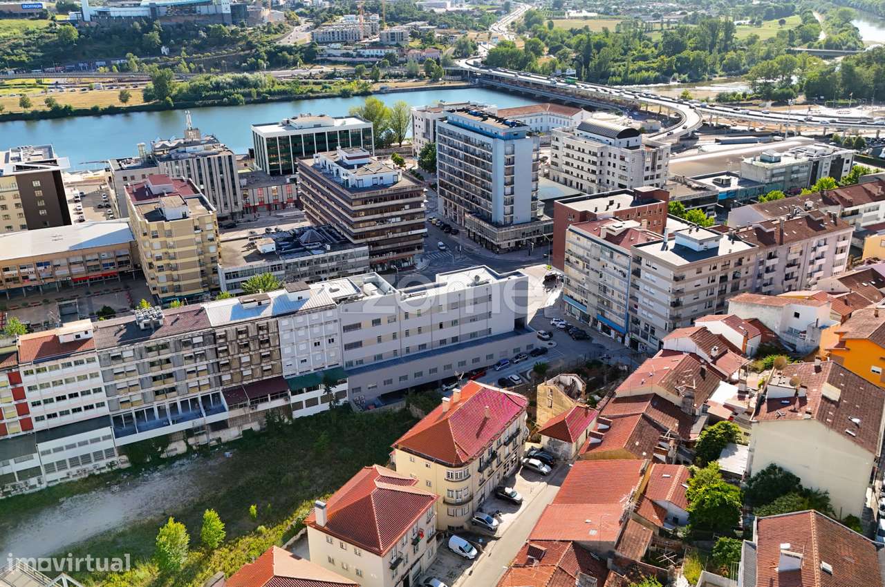 Loja para Reabilitação na Rua Figueira da Foz, Coimbra-7