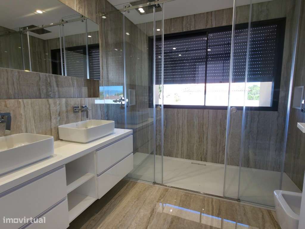 Moradia construção nova com jardim e piscina privativa em Murches-14