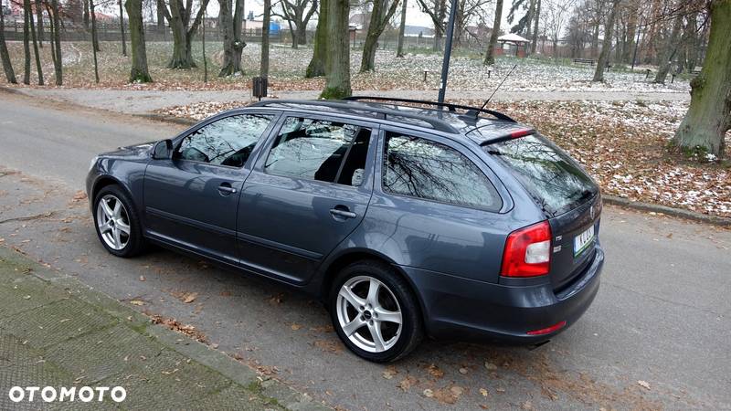 Skoda Octavia 1.8 T FSI Elegance - 28