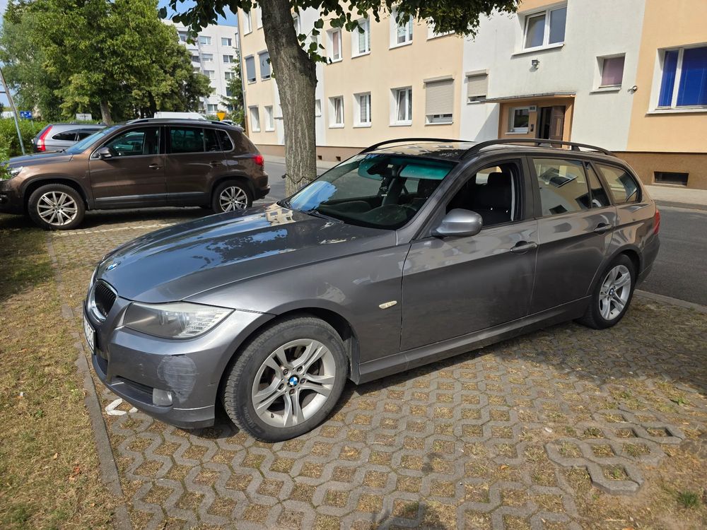 BMW 3 Series E90/E91/E92/E93 (2005-2012) 2009