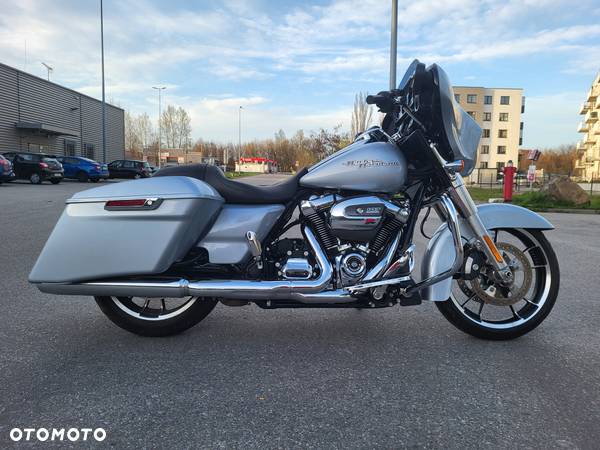 Harley-Davidson Touring Street Glide - 5