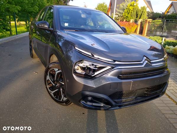 Citroën C4 PureTech 130 Stop&Start SHINE - 15