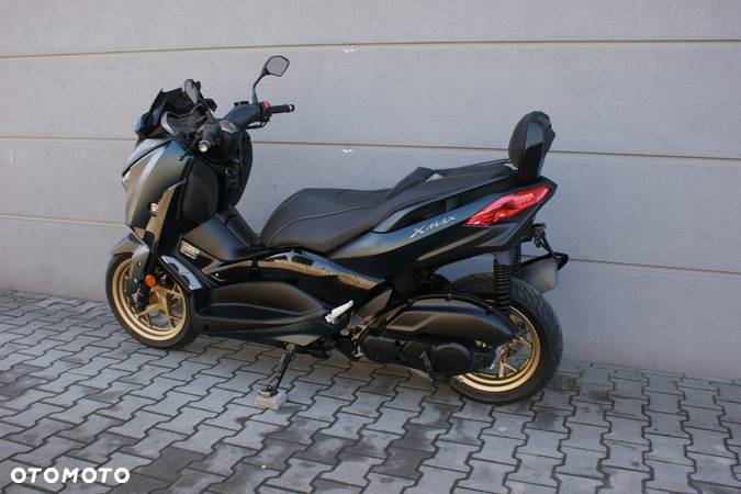 Yamaha X-max - 3