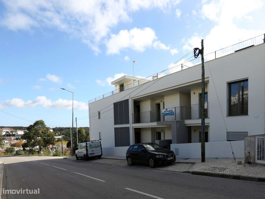 T3 Novo com Garagem, Piscina e Vista Nazaré no Prédio 'Brisa do Atl...-8