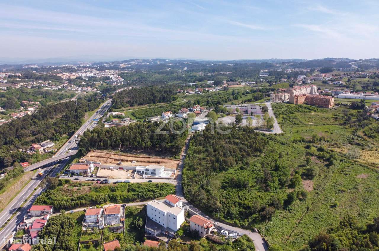 Terreno c/ 21.042m2 | Vista Rio | PIP em execução| Vilar de Andorin... - Grande imagem: 2/13