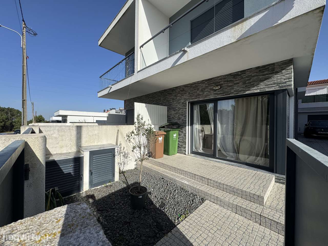 Moradia T4  2 Suítes, 465mil NEGOCIÁVEIS - Grande imagem: 2/25