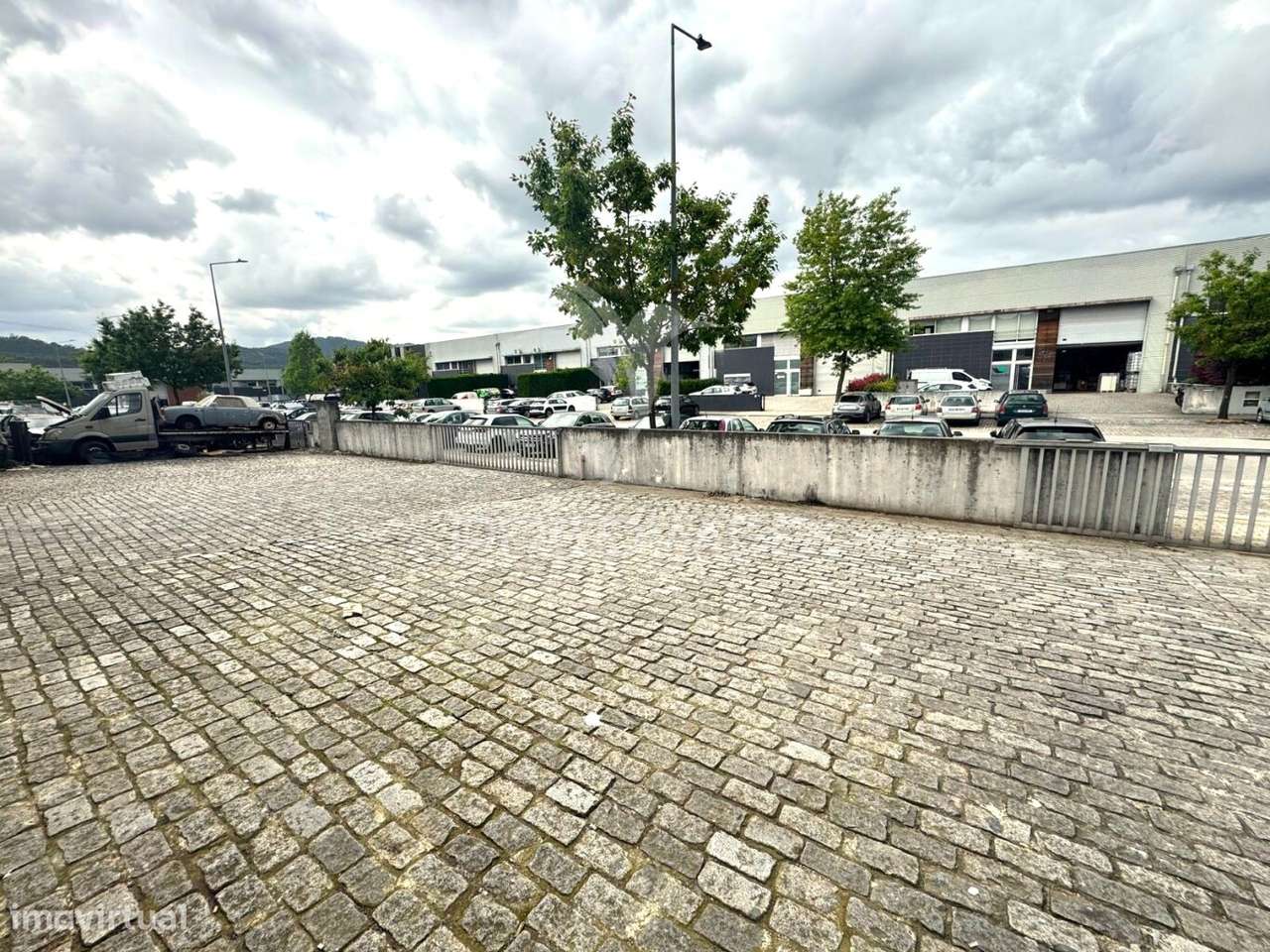 Armazém Industrial em Vila Nova de Sande - Guimarães - Grande imagem: 4/34