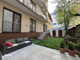 APARTAMENT 3 CAMERE // CURTE PROPRIE //