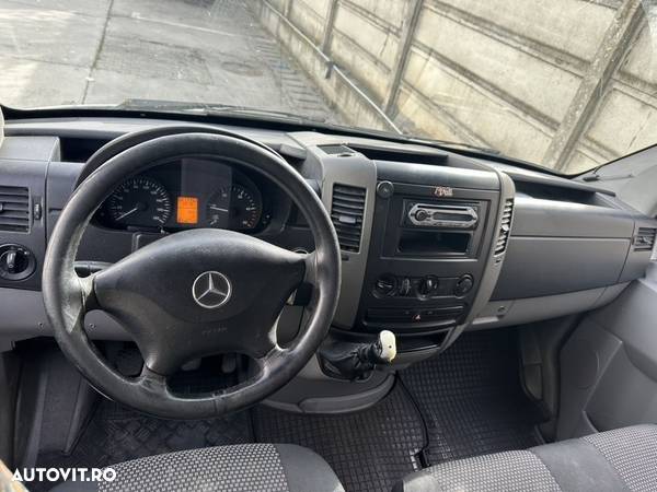 Mercedes-Benz Sprinter - 4