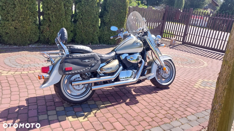 Suzuki Boulevard - 3