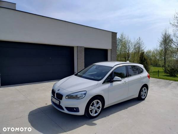 BMW Seria 2 218d - 7